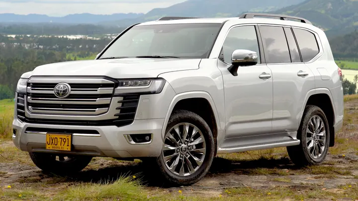 Toyota Land Cruiser GXR